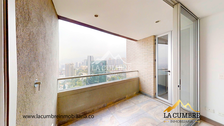 Apartamento de 3 alcobas en arriendo en Santa Maria De Los Angeles, Medellín, 104 m² · foto 6 de 17