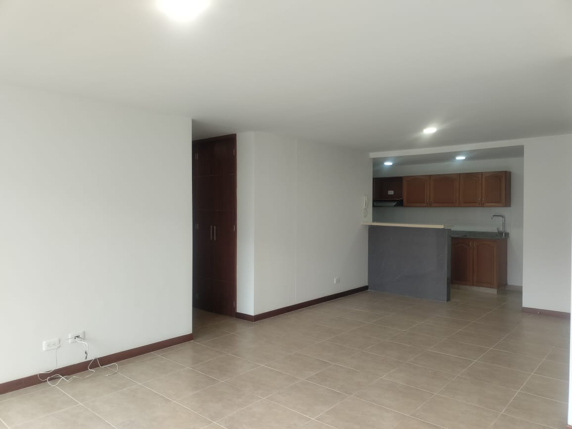 Apartamento en arriendo en Villagrande, Envigado · foto 3 de 17