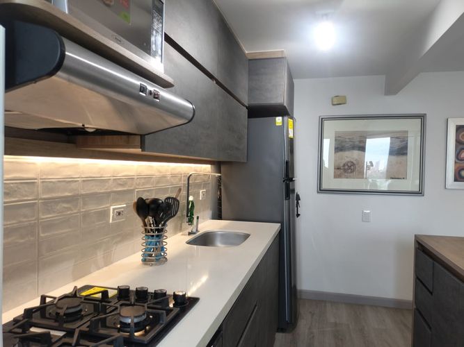 Apartamento de 1 alcoba en arriendo en El Poblado, Medellín, 57 m² · foto 6 de 14