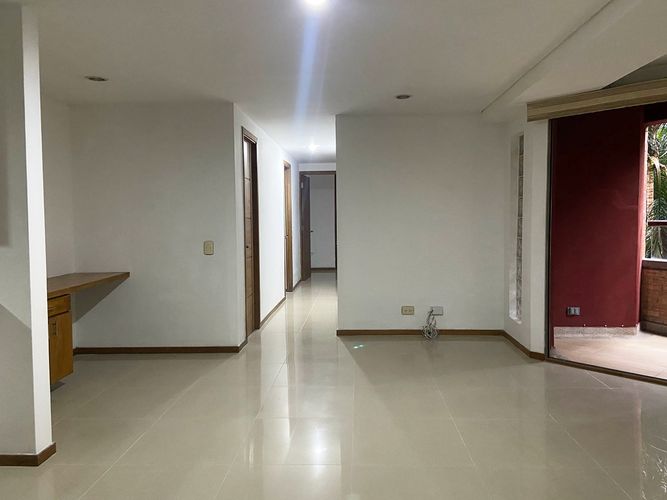 Apartamento de 3 alcobas en arriendo en Vegas De La Doctora, Sabaneta, 110 m² · foto 4 de 18