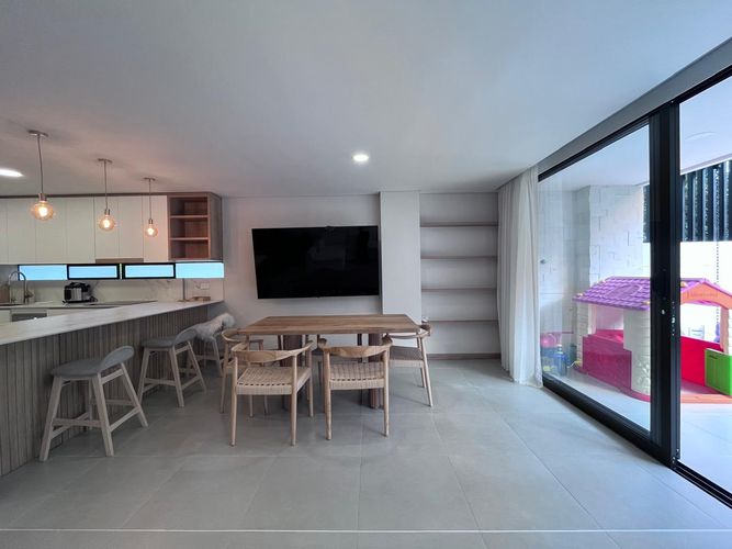 Casa de 3 alcobas en venta en Loma El Atravesado, Envigado, 179 m² · foto 4 de 20