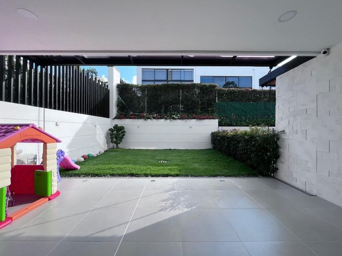 Casa de 3 alcobas en venta en Loma El Atravesado, Envigado, 179 m² · foto 20 de 20