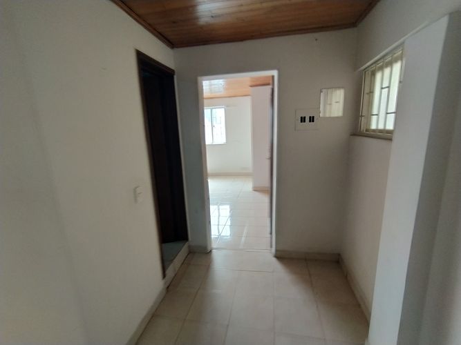 Casa de 4 alcobas en venta en Engativá, Bogotá, 800 m² · foto 14 de 24