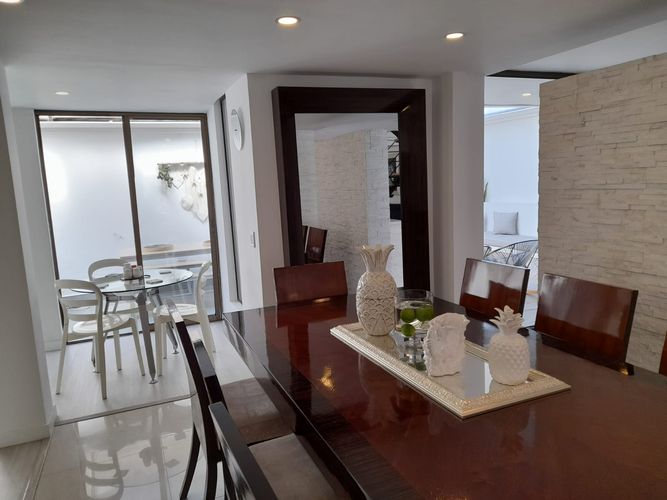 Casa de 4 alcobas en venta en San Jose De Bavaria, Bogotá, 335 m² · foto 12 de 24