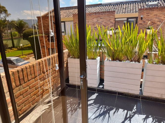 Casa de 4 alcobas en venta en San Jose De Bavaria, Bogotá, 335 m² · foto 22 de 24