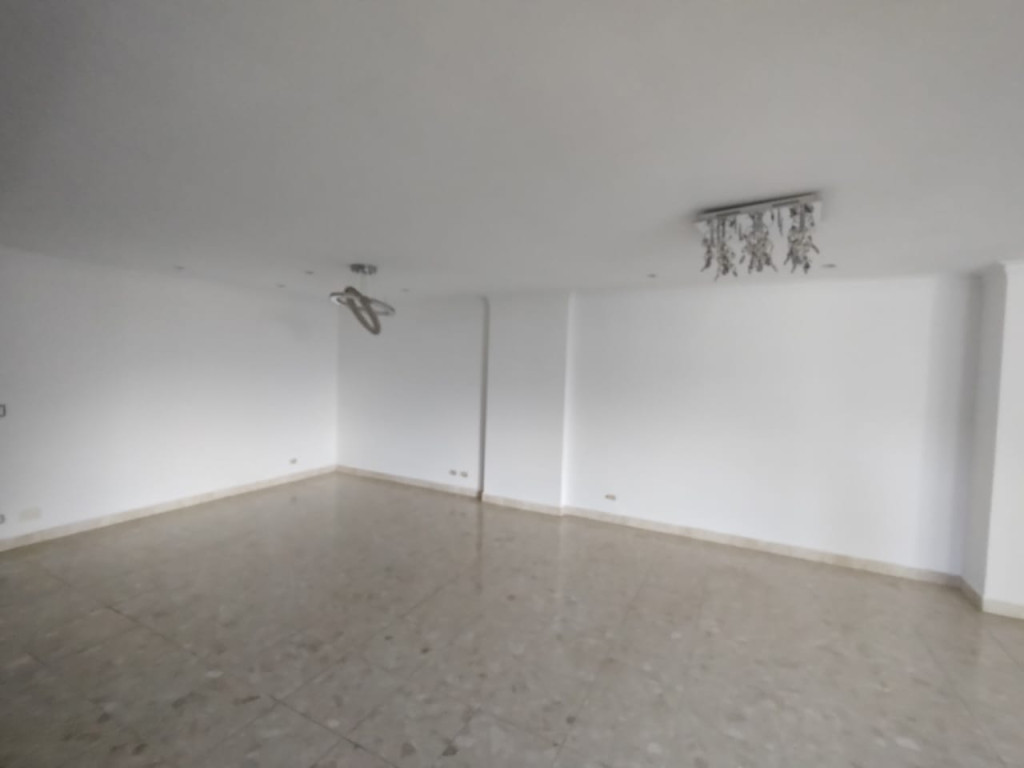 Apartamento en venta en El Poblado, Medellín 4