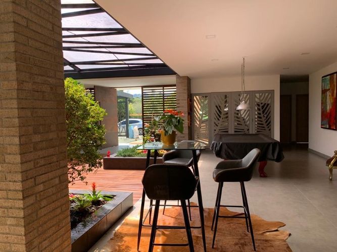 Casa de 4 alcobas en venta en Llano Grande, Rionegro, 430 m² · foto 6 de 12