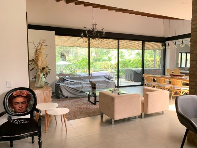 Casa de 4 alcobas en venta en Llano Grande, Rionegro, 430 m² · foto 10 de 12