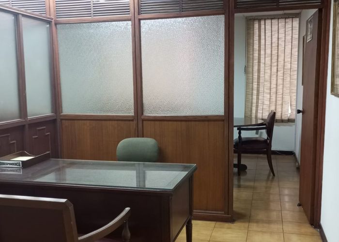 Oficina en arriendo en El Poblado, Medellín, 38 m² · foto 2 de 6