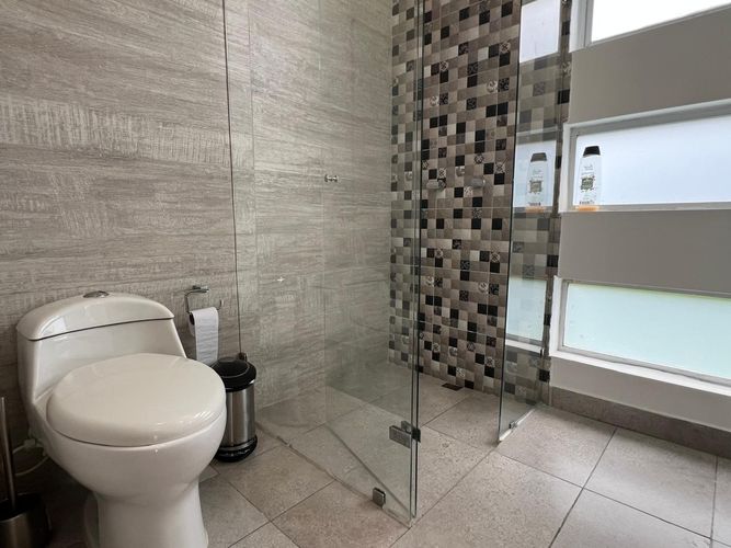 Casa de 4 alcobas en arriendo en Las Palmas, Envigado, 450 m² · foto 17 de 20