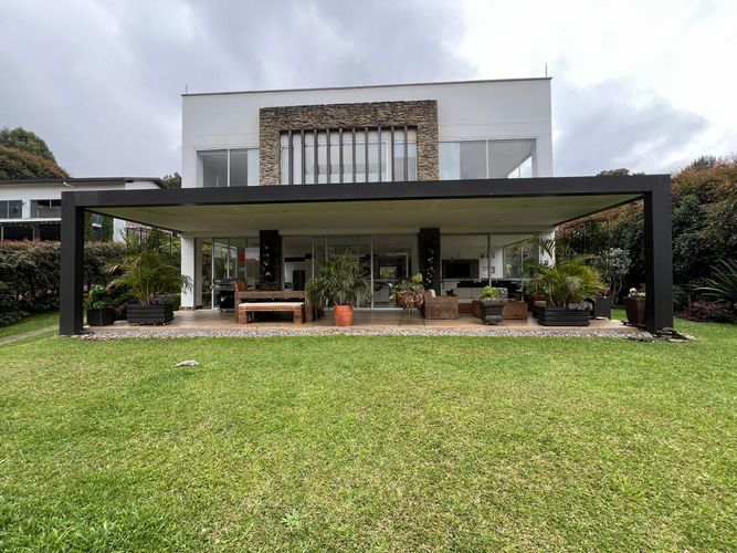 Casa de 4 alcobas en arriendo en Las Palmas, Envigado, 450 m² · foto 19 de 20
