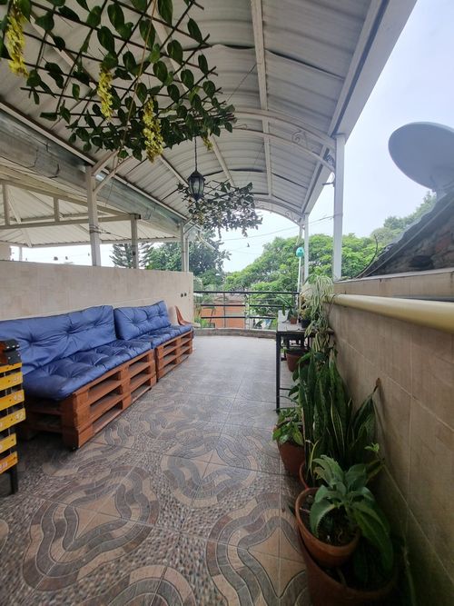 Casa de 10 alcobas en venta en Chapinero, Cali, 300 m² · foto 2 de 21