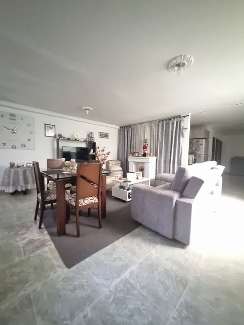 Casa de 10 alcobas en venta en Chapinero, Cali, 300 m² · foto 3 de 21