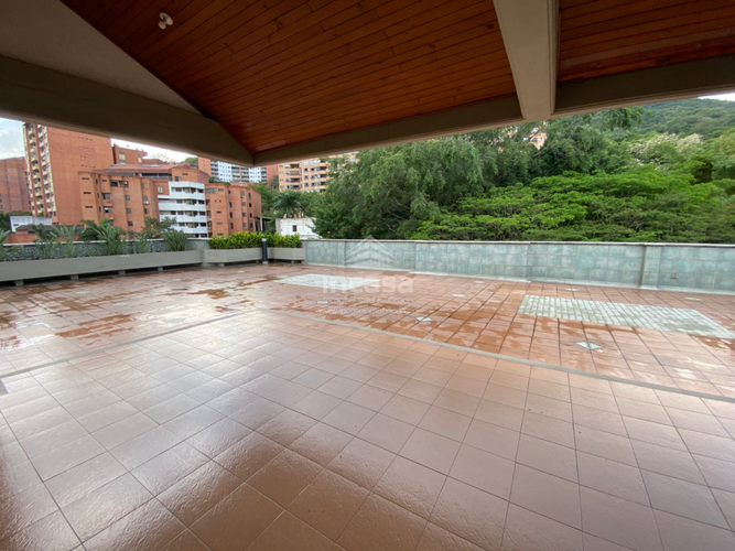 Apartamento de 3 alcobas en venta en Granada, Cali, 220 m² · foto 24 de 24