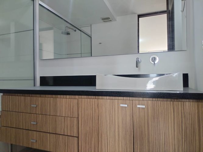 Apartamento de 2 alcobas en arriendo en El Poblado, Medellín, 74 m² · foto 13 de 15