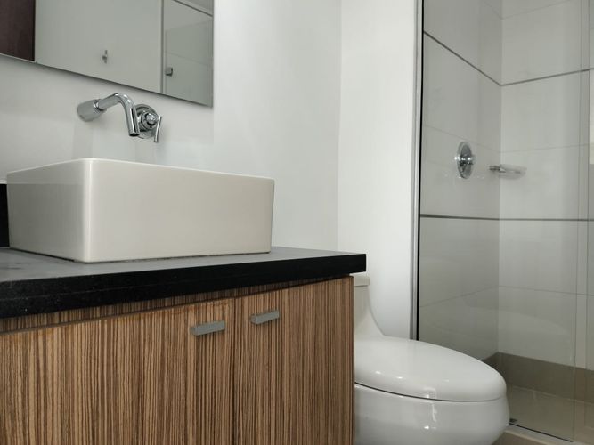 Apartamento de 2 alcobas en arriendo en El Poblado, Medellín, 74 m² · foto 14 de 15
