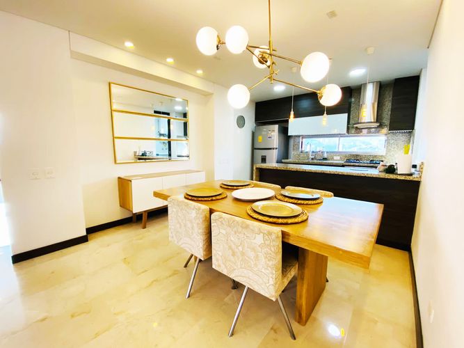 Apartamento de 2 alcobas en arriendo en El Poblado, Medellín, 125 m² · foto 4 de 16
