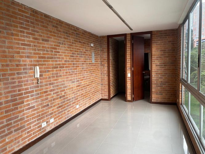 Oficina en arriendo en El Poblado, Medellín, 22 m² · foto 6 de 7