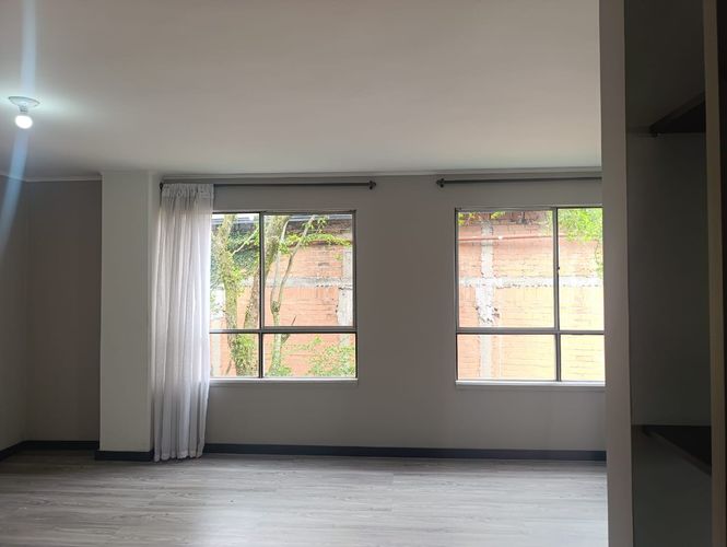 Apartamento de 3 alcobas en arriendo en La Florida, Medellín, 83 m² · foto 4 de 17