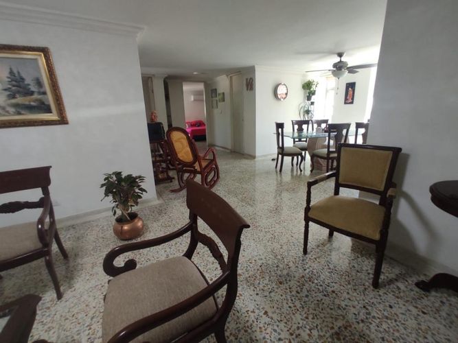 Apartamento de 3 alcobas en venta en Altos De Riomar, Barranquilla, 110 m² · foto 5 de 16