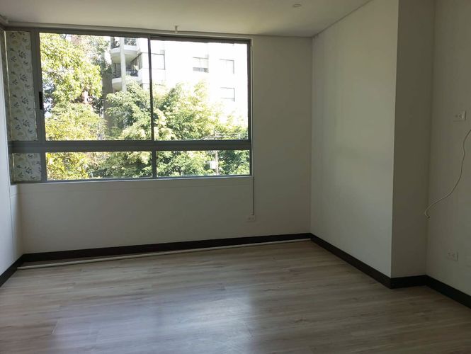 Apartamento de 3 alcobas en arriendo en El Poblado, Medellín, 129 m² · foto 9 de 20