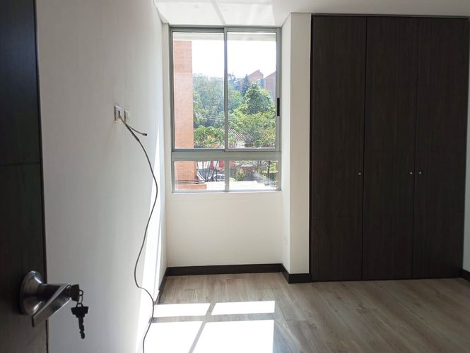 Apartamento de 3 alcobas en arriendo en El Poblado, Medellín, 129 m² · foto 17 de 20