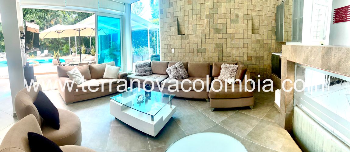 Casa de 5 alcobas en venta en Cn. Campestre El Peñon, Girardot, 865 m² · foto 16 de 24