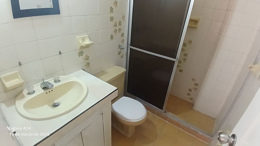 Edificio en venta en Santa Monica, Cali, 1200 m² · foto 11 de 24