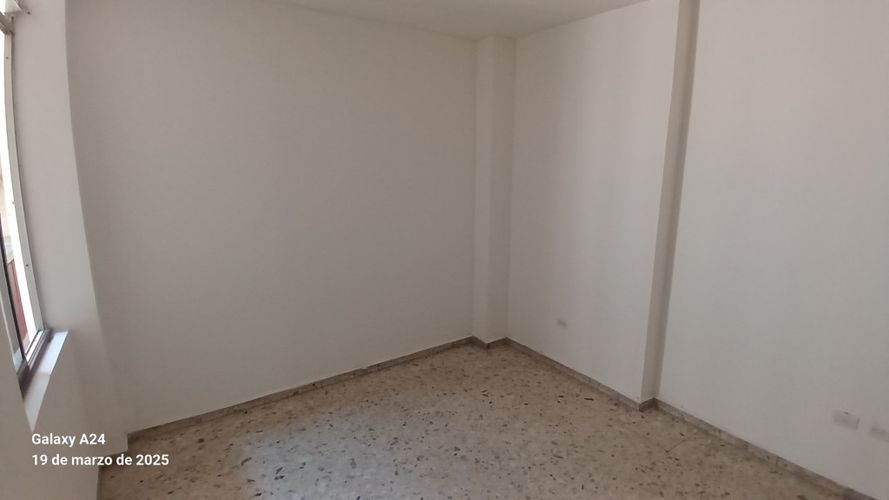 Edificio en venta en Santa Monica, Cali, 1200 m² · foto 12 de 24