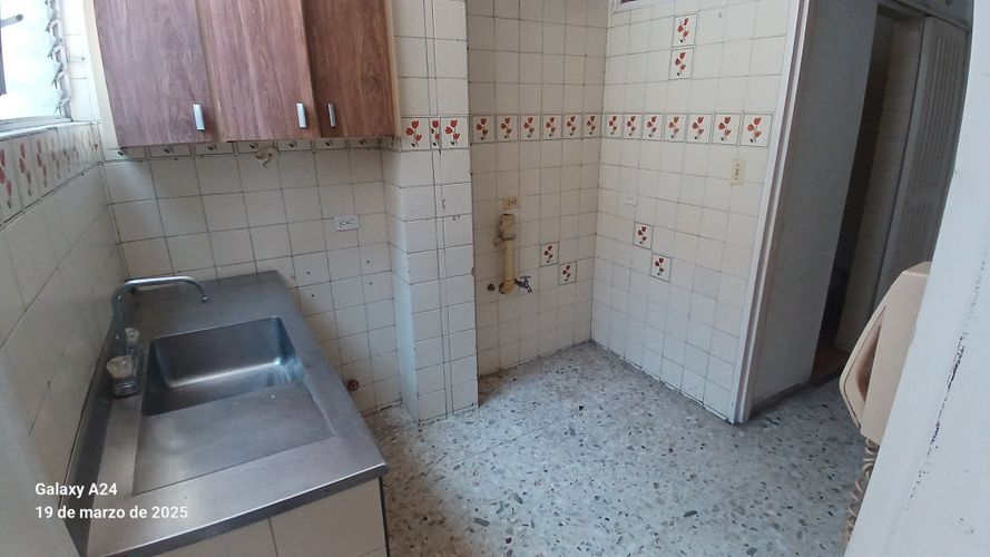 Edificio en venta en Santa Monica, Cali, 1200 m² · foto 16 de 24