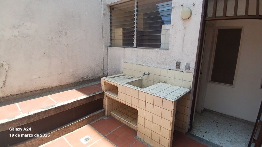 Edificio en venta en Santa Monica, Cali, 1200 m² · foto 19 de 24