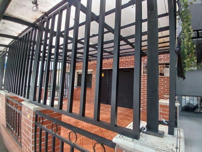 Local en arriendo en La Castellana, Medellín, 120 m² · foto 6 de 8