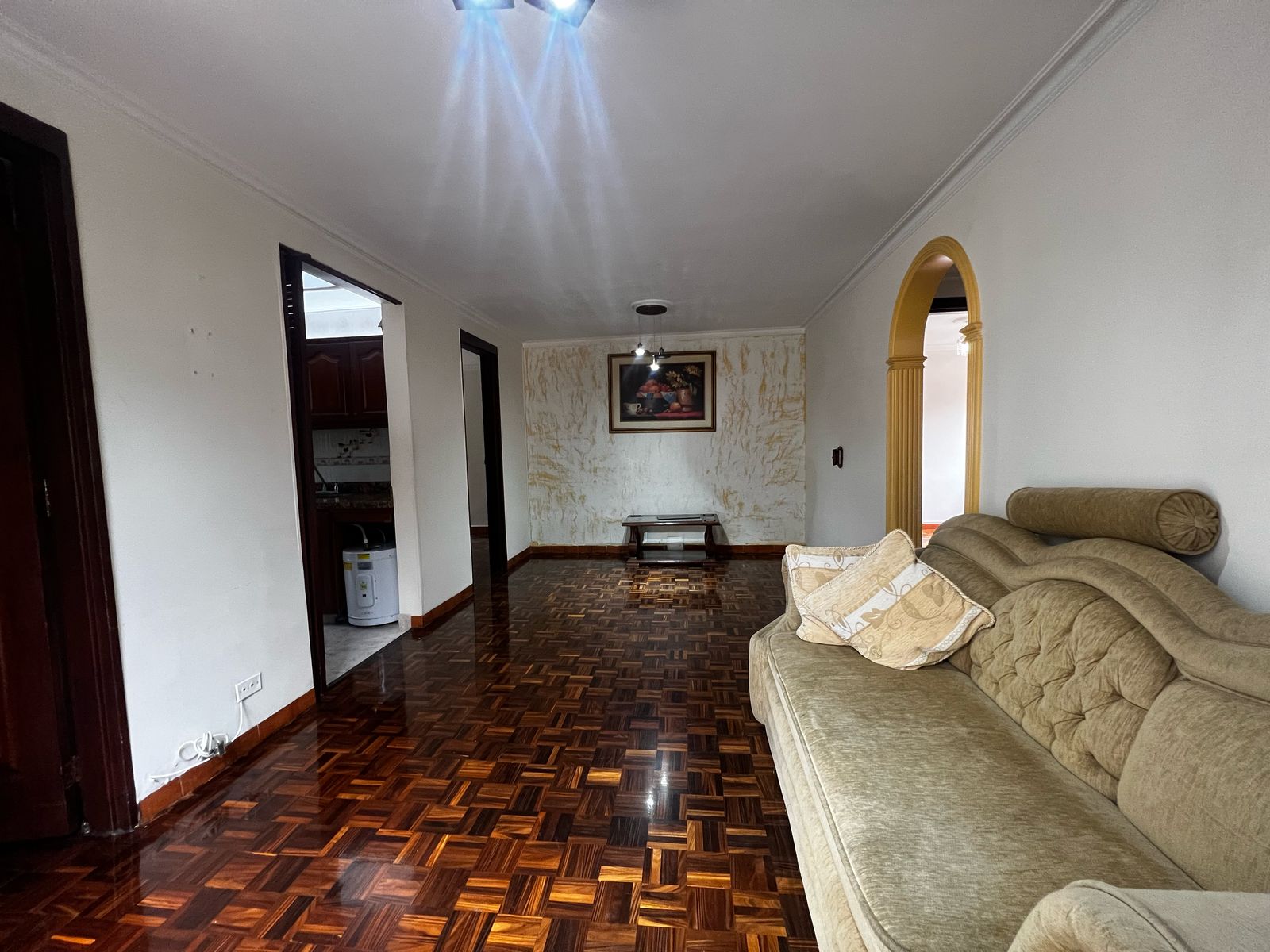 Apartamento en arriendo en Uribe Angel, Envigado · foto 3 de 15