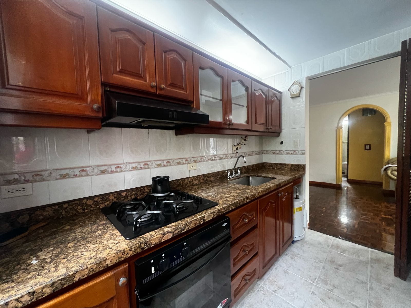 Apartamento en arriendo en Uribe Angel, Envigado · foto 7 de 15
