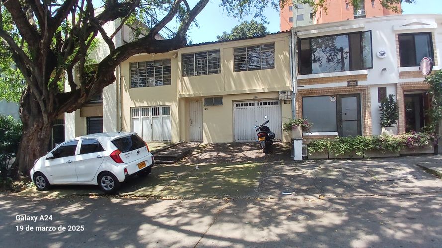 Casa de 4 alcobas en venta en Santa Monica, Cali, 360 m² · foto 10 de 12