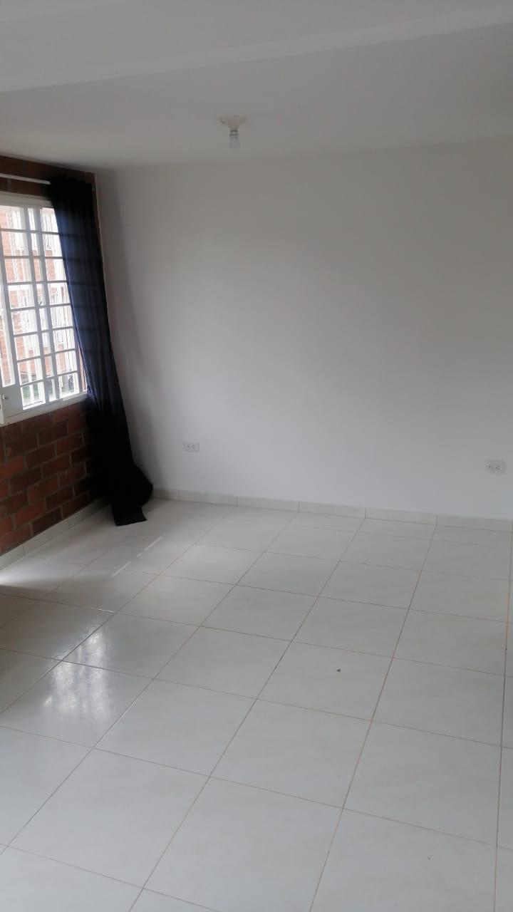 Casa en venta en Colinas Del Bosque, Dosquebradas · foto 9 de 14