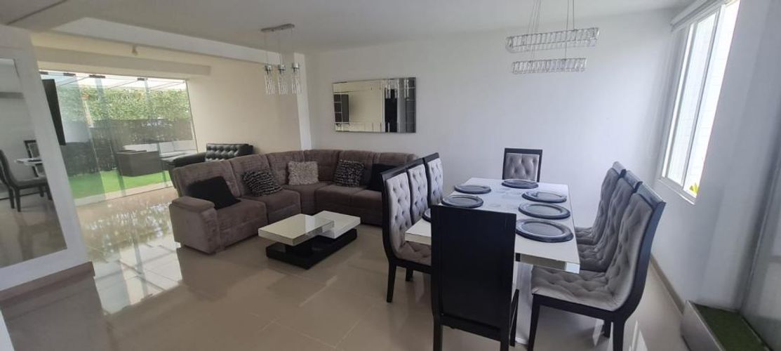 Casa de 4 alcobas en venta en El Castillo, Jamundí, 145 m² · foto 4 de 24