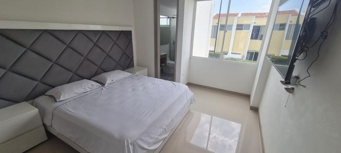 Casa de 4 alcobas en venta en El Castillo, Jamundí, 145 m² · foto 13 de 24