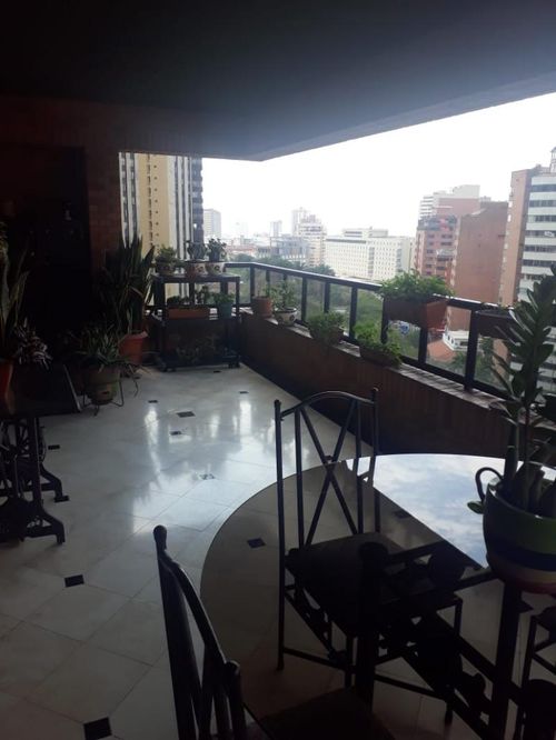 Apartamento de 4 alcobas en venta en Normandia, Cali, 290 m² · foto 6 de 24