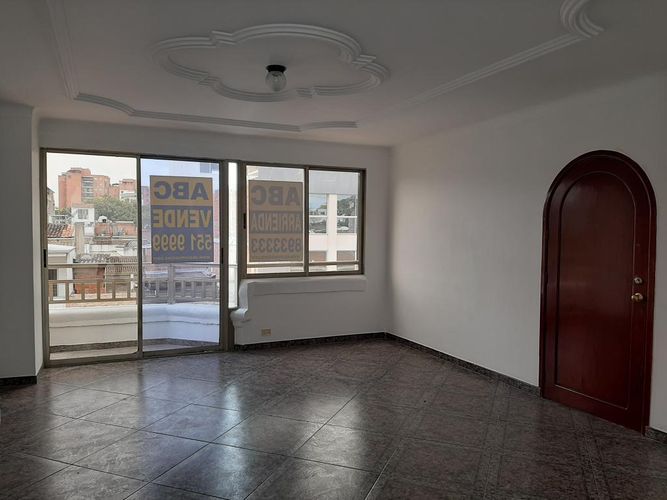 Apartamento de 3 alcobas en venta en El Ingenio, Cali, 120 m² · foto 2 de 24