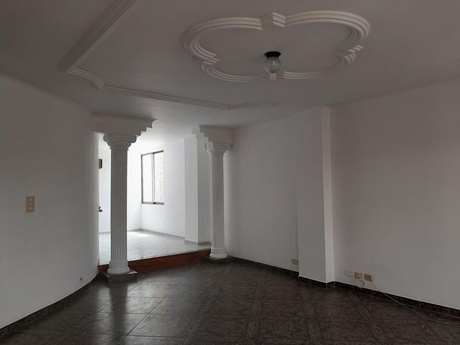 Apartamento de 3 alcobas en venta en El Ingenio, Cali, 120 m² · foto 4 de 24