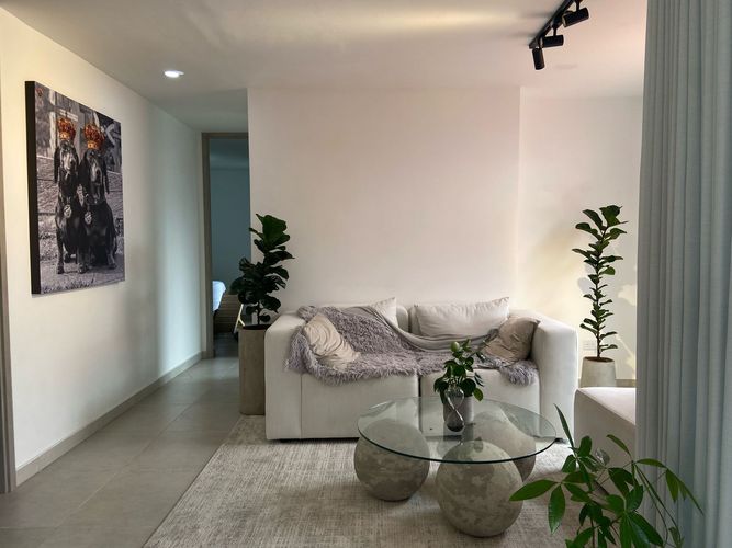 Apartamento de 2 alcobas en venta en Vegas De La Doctora, Sabaneta, 70 m² · foto 2 de 19