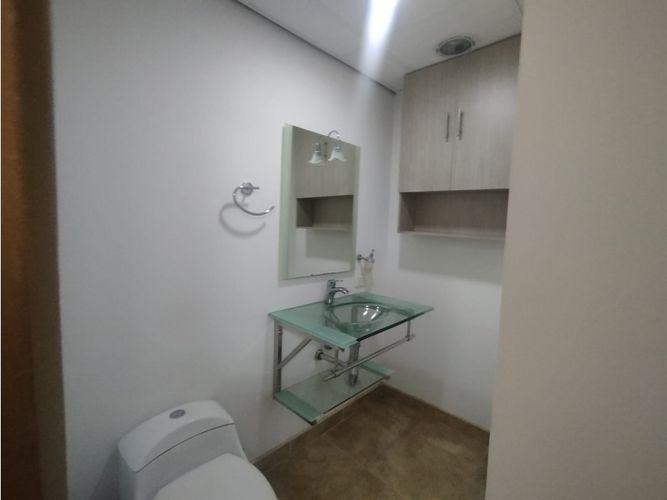 Oficina en arriendo en Manila, Medellín, 58 m² · foto 5 de 11