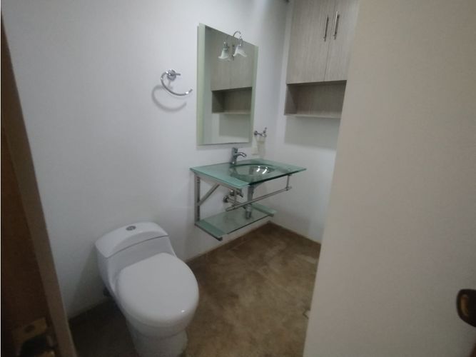 Oficina en arriendo en Manila, Medellín, 58 m² · foto 10 de 11