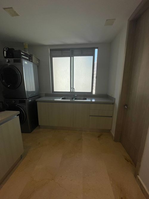 Apartamento de 3 alcobas en venta en El Castillo, Barranquilla, 176 m² · foto 4 de 13