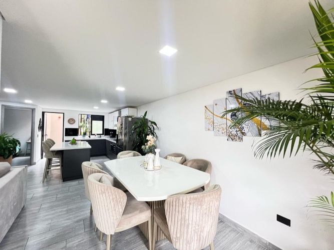 Casa de 4 alcobas en venta en El Tambo, La Ceja, 149 m² · foto 5 de 24