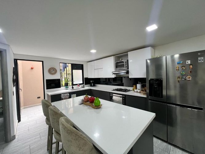 Casa de 4 alcobas en venta en El Tambo, La Ceja, 149 m² · foto 9 de 24