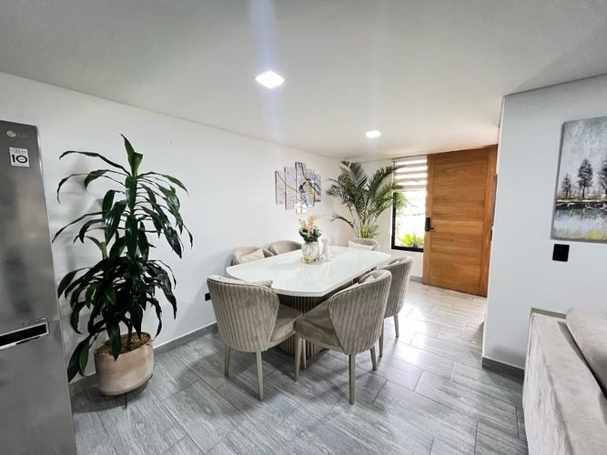 Casa de 4 alcobas en venta en El Tambo, La Ceja, 149 m² · foto 12 de 24