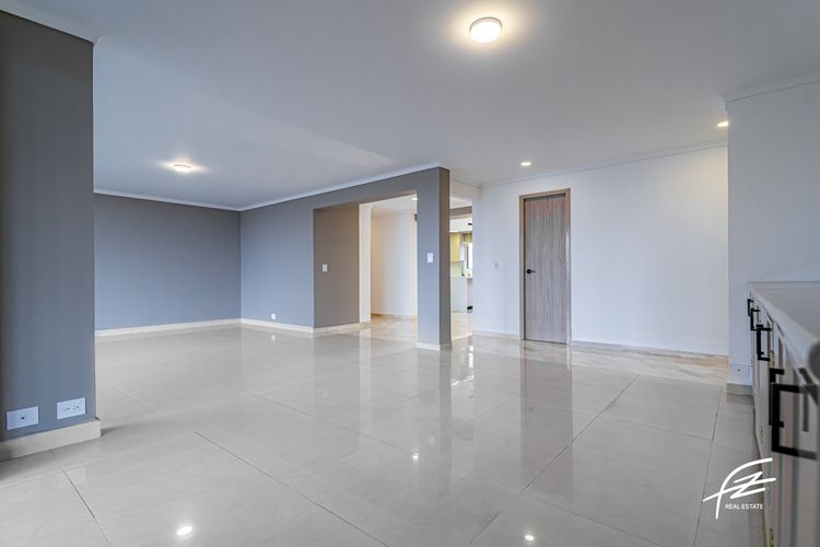 Apartamento de 4 alcobas en venta en Los Balsos, Medellín, 278 m² · foto 16 de 22