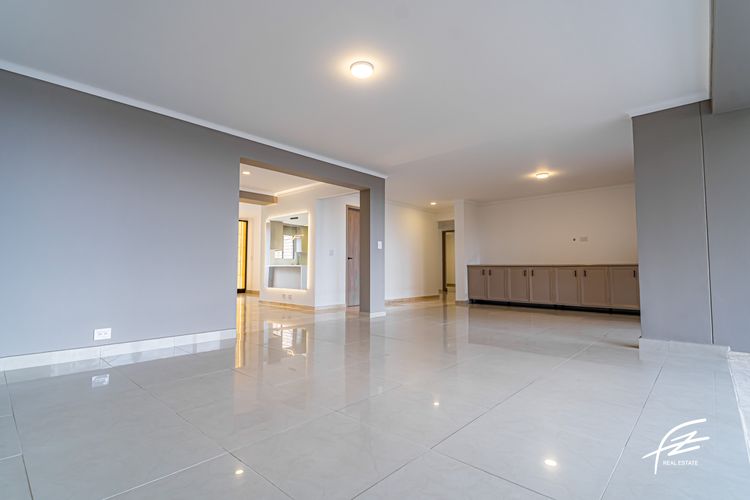 Apartamento de 4 alcobas en venta en Los Balsos, Medellín, 278 m² · foto 17 de 22
